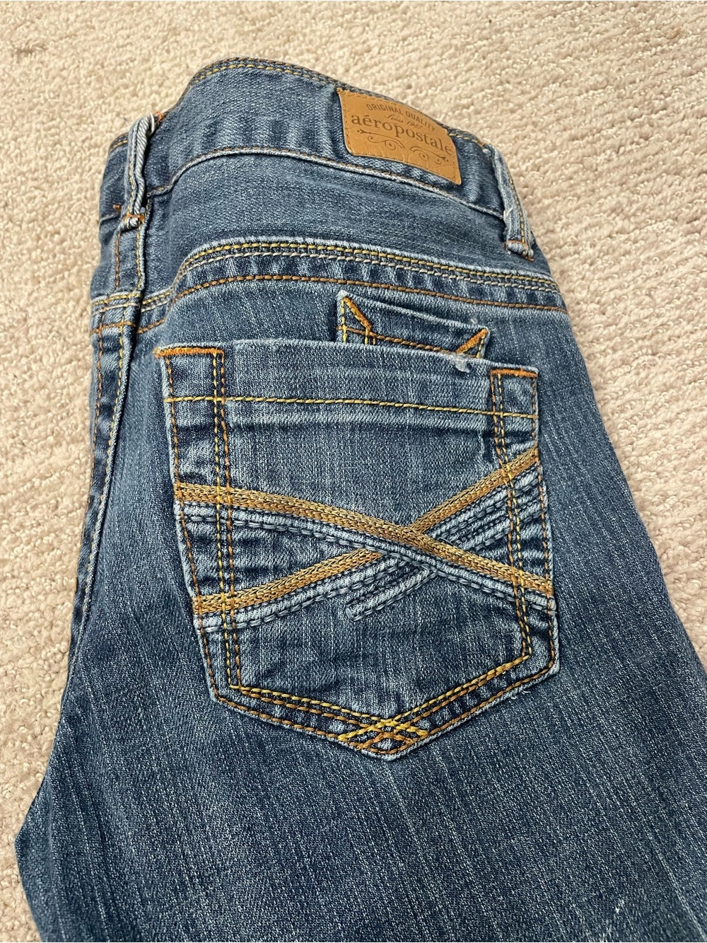 Aéropostale Blue Denim Jean Capris with Decorative Back Pocket
